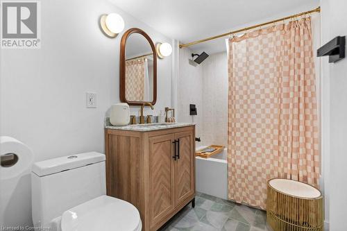 120 Gibson Avenue, Hamilton, ON - Indoor Photo Showing Bathroom