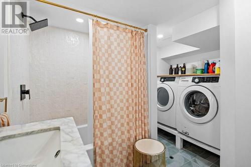 120 Gibson Avenue, Hamilton, ON - Indoor Photo Showing Laundry Room