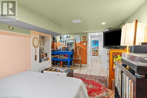 120 Gibson Avenue, Hamilton, ON - Indoor Photo Showing Bedroom