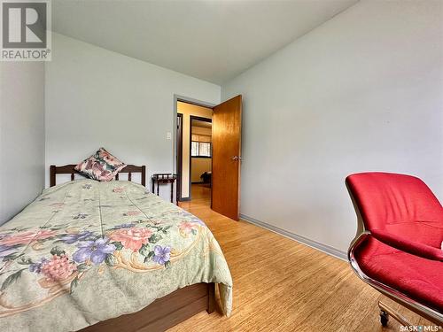 326 Ottawa Avenue N, Saskatoon, SK - Indoor Photo Showing Bedroom