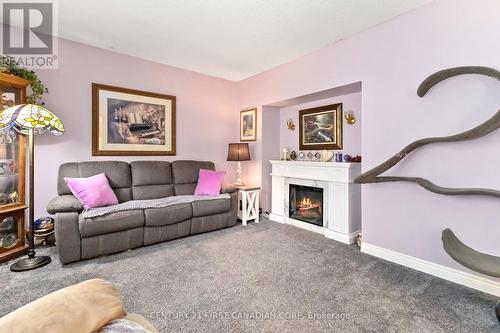 289 Whiting Street, Ingersoll (Ingersoll - South), ON - Indoor Photo Showing Living Room With Fireplace