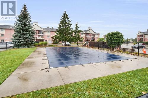 14 - 140 Conway Drive, London, ON - Outdoor