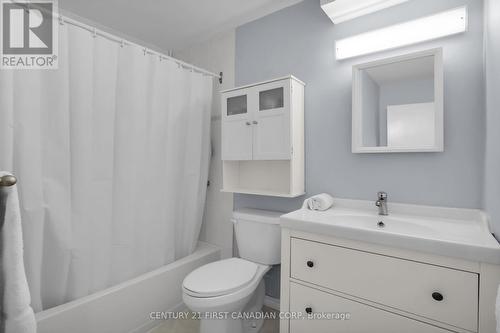 14 - 140 Conway Drive, London, ON - Indoor Photo Showing Bathroom