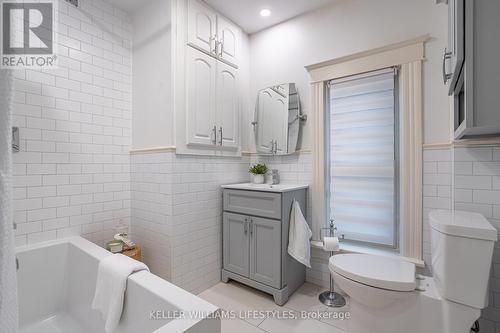 846 Colborne Street, London, ON - Indoor Photo Showing Bathroom