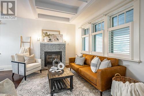 846 Colborne Street, London, ON - Indoor Photo Showing Living Room With Fireplace