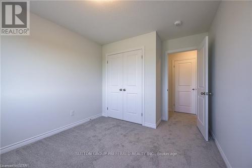 375 Kennington Way, London, ON - Indoor Photo Showing Other Room