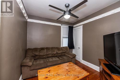 122 Langarth Street E, London, ON - Indoor Photo Showing Other Room