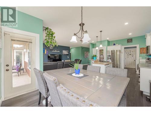 1791 23 Street Ne, Salmon Arm, BC - Indoor Photo Showing Dining Room