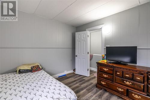 718 Caron Avenue, Windsor, ON - Indoor Photo Showing Bedroom