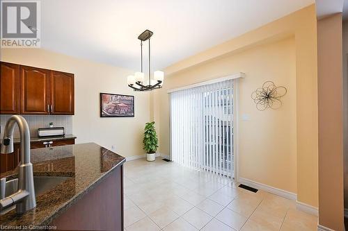 12 Edgehill Drive, Hamilton, ON - Indoor Photo Showing Kitchen