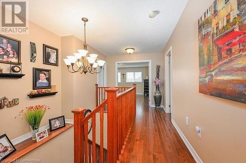 12 Edgehill Drive, Hamilton, ON - Indoor Photo Showing Other Room