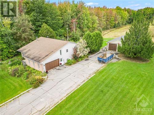 2060 Route 400 W Road, Limoges, ON - Outdoor