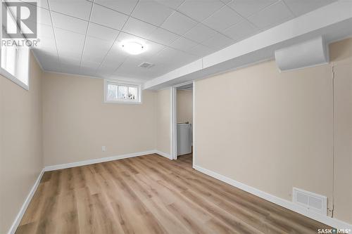 307 Clarence Avenue S, Saskatoon, SK - Indoor Photo Showing Other Room