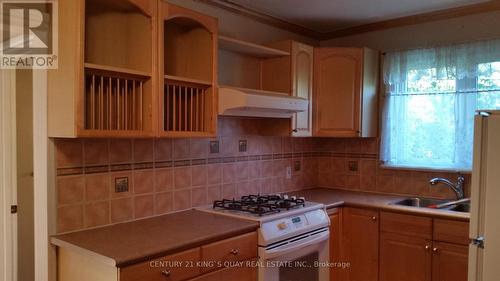 50 William Street, King, ON - Indoor Photo Showing Kitchen With Double Sink