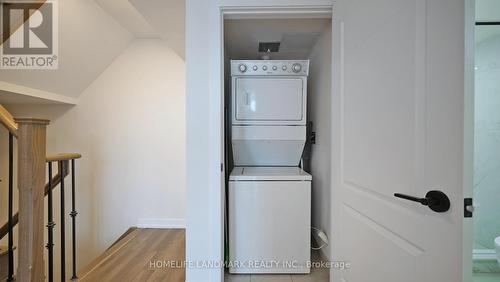 916 - 2 Blanche Lane, Markham, ON - Indoor Photo Showing Laundry Room