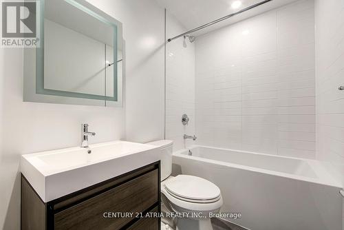 705 - 150 Logan Avenue, Toronto, ON - Indoor Photo Showing Bathroom