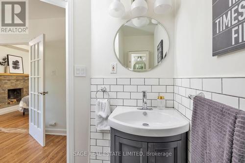 58 West Lynn Avenue, Toronto, ON - Indoor Photo Showing Bathroom