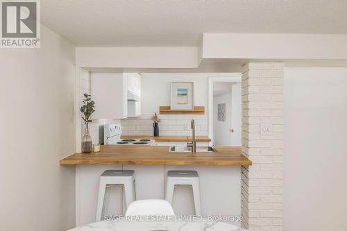 58 West Lynn Avenue, Toronto, ON - Indoor Photo Showing Kitchen