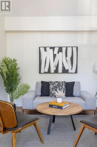 58 West Lynn Avenue, Toronto, ON - Indoor Photo Showing Living Room