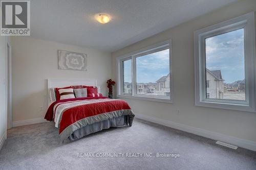 59 Hoad Street, Clarington, ON - Indoor Photo Showing Bedroom