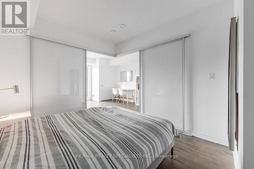 407 - 1 Falaise Road, Toronto, ON - Indoor Photo Showing Bedroom