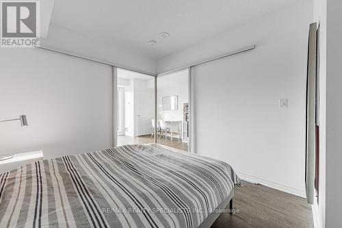 407 - 1 Falaise Road, Toronto, ON - Indoor Photo Showing Bedroom