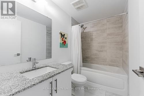 407 - 1 Falaise Road, Toronto, ON - Indoor Photo Showing Bathroom