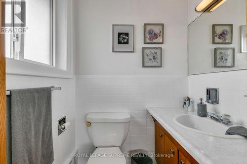 167 Regina Avenue, Toronto, ON - Indoor Photo Showing Bathroom