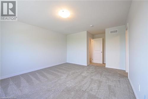 375 Kennington Way, London, ON - Indoor Photo Showing Other Room