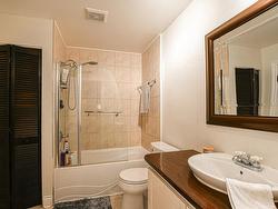 Ensuite bathroom - 