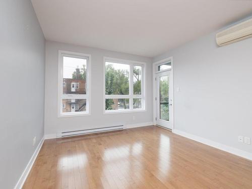 Living room - 206-1190 Rue Décarie, Montréal (Saint-Laurent), QC - Indoor Photo Showing Other Room