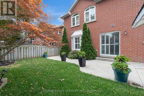 27 Fenflower Court, Brampton, ON - Outdoor