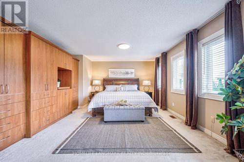 2045 Joshuas Creek Drive, Oakville, ON - Indoor Photo Showing Bedroom