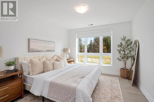 110 - 1560 Upper West Avenue, London, ON - Indoor Photo Showing Bedroom