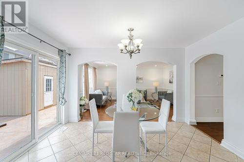 60 Horizon Street, Brampton, ON - Indoor Photo Showing Dining Room