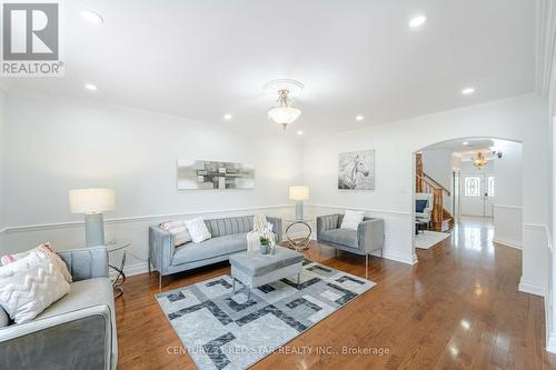 60 Horizon Street, Brampton, ON - Indoor Photo Showing Living Room