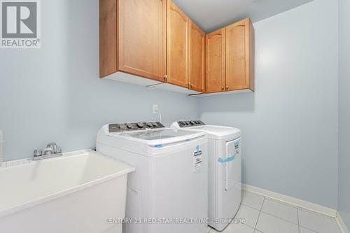 60 Horizon Street, Brampton, ON - Indoor Photo Showing Laundry Room