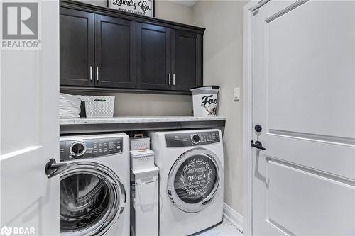 170 Summerset Drive Drive, Barrie, ON - Indoor Photo Showing Laundry Room