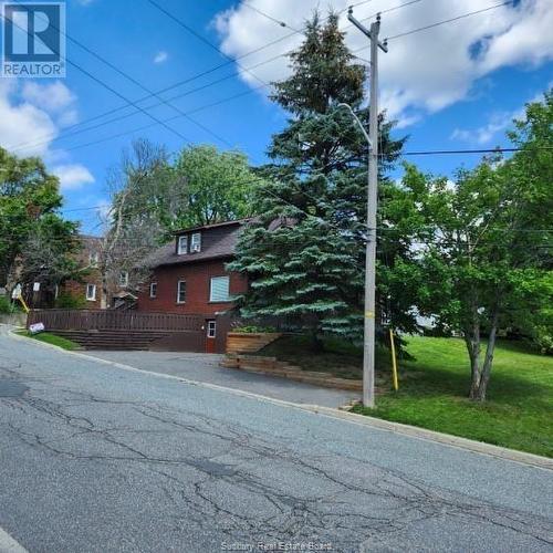 232 Montcalm, Sudbury, ON - Outdoor