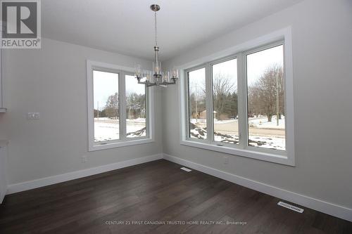 27 Spruce Crescent, North Middlesex (Parkhill), ON - Indoor Photo Showing Other Room