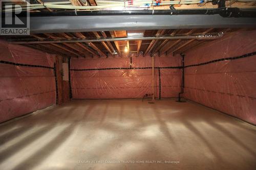 27 Spruce Crescent, North Middlesex (Parkhill), ON - Indoor Photo Showing Garage