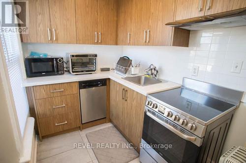 282 Darling Street, Brantford, ON - Indoor Photo Showing Kitchen