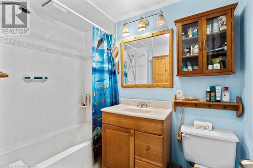 40 Union Street, Hamilton, ON - Indoor Photo Showing Bathroom