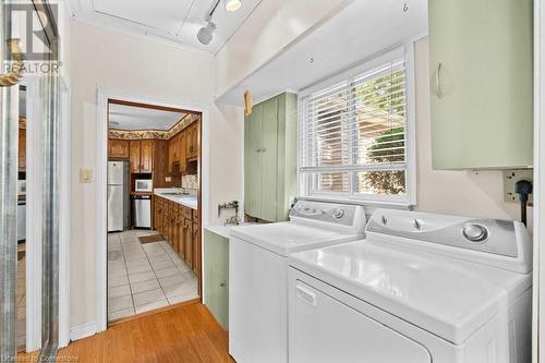 40 Union Street, Hamilton, ON - Indoor Photo Showing Laundry Room