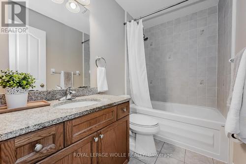 547 St Moritz Avenue, Waterloo, ON - Indoor Photo Showing Bathroom