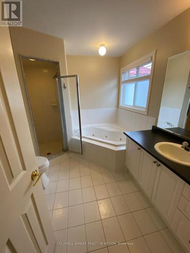 Main - 537 Navigator Drive, Mississauga, ON - Indoor Photo Showing Bathroom