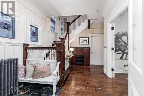 39 Delaware Avenue, Toronto, ON - Indoor Photo Showing Other Room