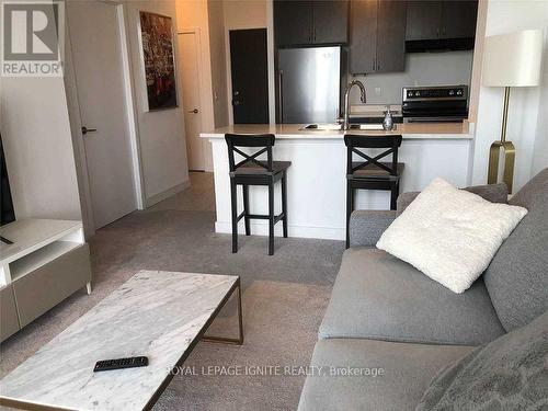 1209 - 8 Trent Avenue, Toronto, ON - Indoor Photo Showing Kitchen