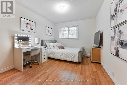 27 Cottonwood Court, Markham, ON - Indoor Photo Showing Bedroom