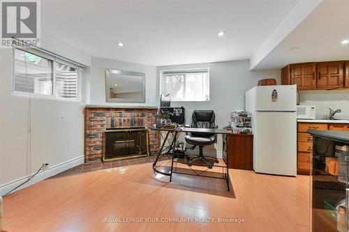 27 Cottonwood Court, Markham, ON - Indoor With Fireplace